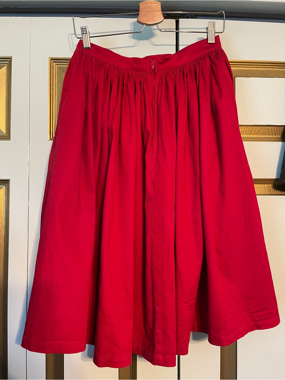 Pinup Couture Red Full Circle Jenny Midi Skirt - Gathered style with POCKETS - Picture 3 of 6
